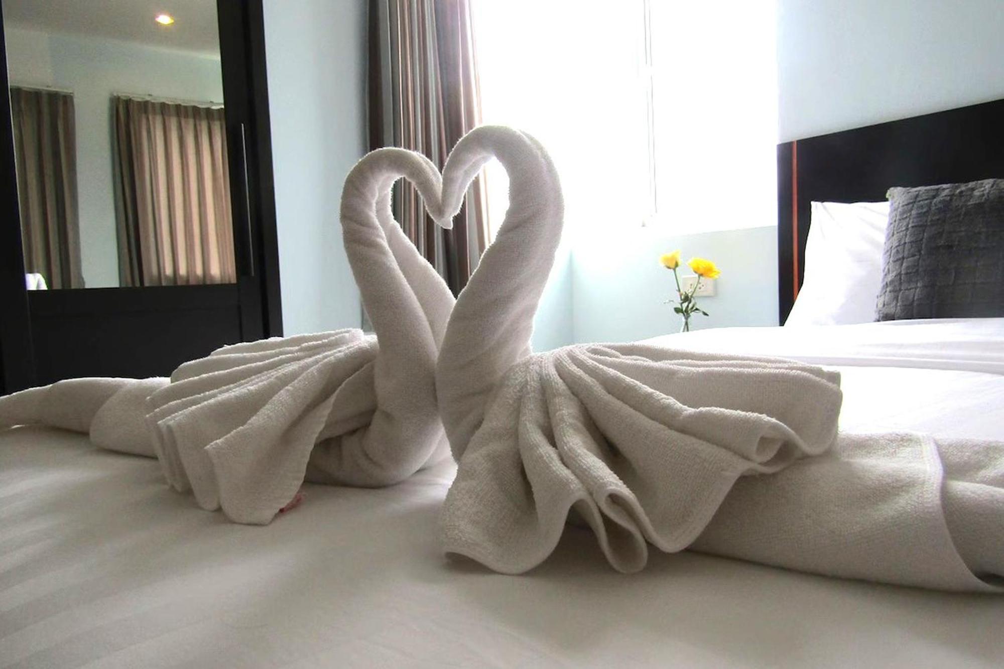 La Viva Hotel Buriram Bagian luar foto